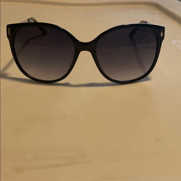 Tommy Hilfiger Women’s Sunglasses